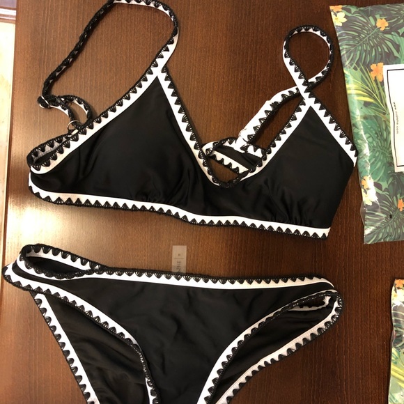 Bathing suit - Picture 6 of 7